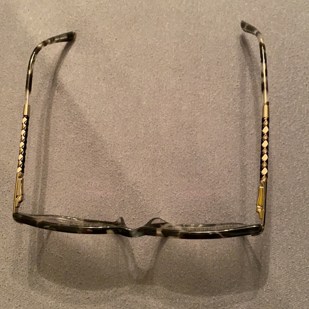 Glasses - Picture 3 of 8